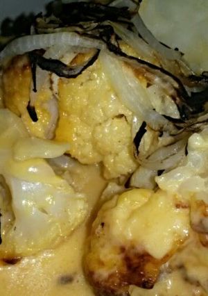 A picture of Sig's Cauliflower Cheese and Onion Bake.