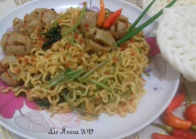 Resep Mie Goreng Bakso Extra Pedas Oleh 李娜娜 Cookpad Resep Mie Goreng Bakso Extra Pedas Oleh 李娜娜 Cookpad