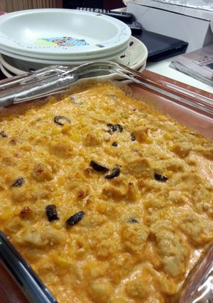 A picture of Ayah's Creamy Chicken and Olives Casserole.