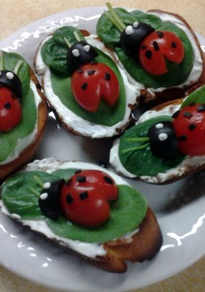 A picture of Lady Bug Crostini Snacks.