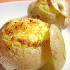 A picture of Whole Potatoes Baked with Mayonnaise.