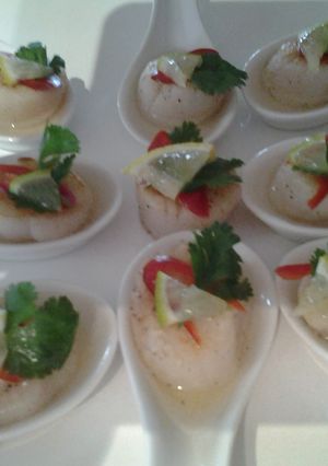 A picture of Scallops with vodka lime dressing.