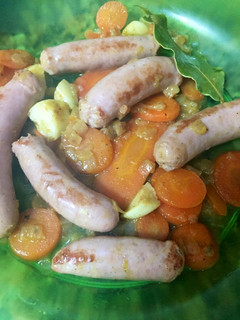 Una foto de Longanizas al vino blanco