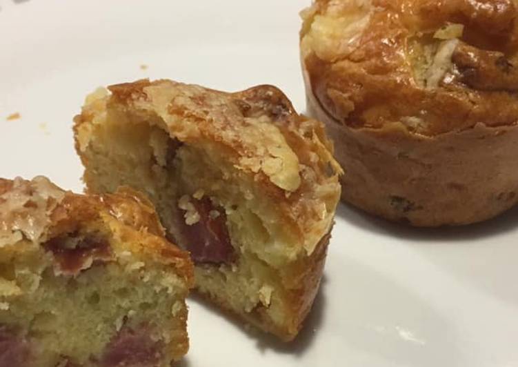 Cakes à la saucisse de morteau , au comté et au vin blanc