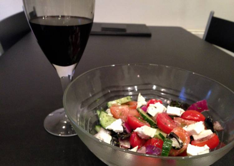 Step-by-Step Guide to Prepare Speedy Greek Salad