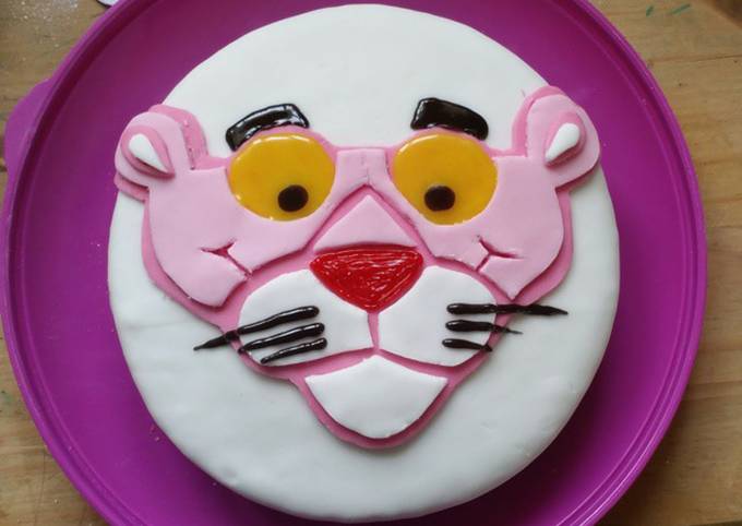 Steps to Make Quick Pink Panther Birthday Cake