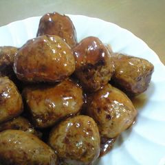 A picture of Meatballs in Thick Shiny Sauce, Made in Just One Frying Pan.