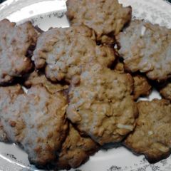 A picture of Peanut Butter Granola Cookies.