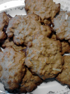 A picture of Peanut Butter Granola Cookies.