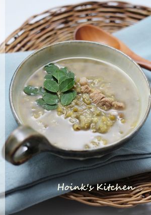 A picture of Filippino Mung Bean Soup.