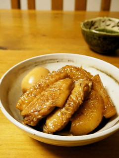 A picture of Stewed Chicken Wings and Daikon.