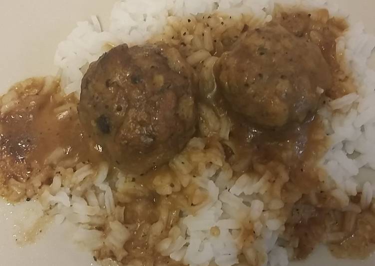 Step-by-Step Guide to Prepare Award-winning Meatballs and brown gravy