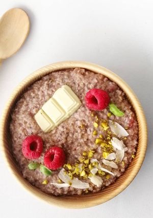 Une photo de Porridge coco/framboise