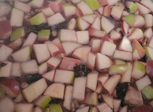 Una foto de Ponche de frutas Navideño (fácil y delicioso)