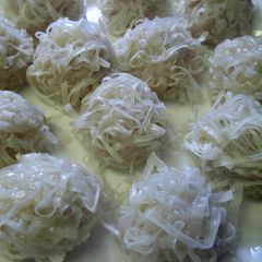 A picture of Easy Fluffy Shumai (Siumai) Dumplings.