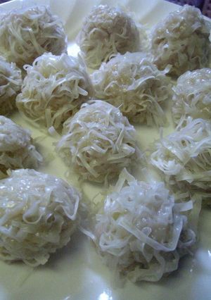 A picture of Easy Fluffy Shumai (Siumai) Dumplings.