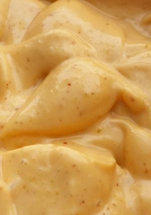 A picture of Sriracha Aioli.
