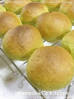 A picture of Fragrant Basil Bread.