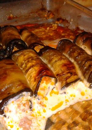 A picture of Eggplant sarma.