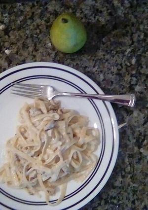A picture of Best Chicken Alfredo Ever.