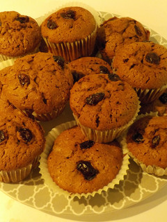Una foto de Muffins de chocolate y arándanos