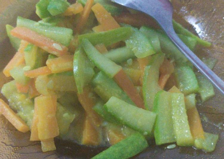 Resep Acar kuning timun wortel oleh Indri Septiani - Cookpad