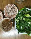 Thịt luộc rau sống cuốn bánh tráng