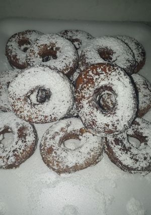 Una foto de Donas fritas en aceite. 👌