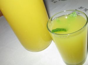 O poză a rețetei Limonada din lămâie și portocale.