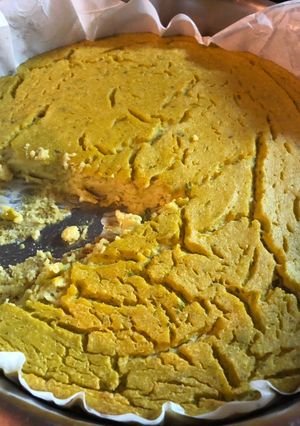 Una foto de Fainá de calabaza y albahaca