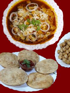 চীজি চানা চিকেন পুরি উইথ চানা চীজ মশালা রেসিপির প্রধান ছবি