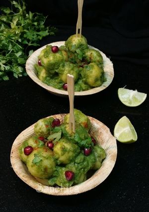 A picture of Hariyali Chutney Aloo Chat.