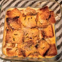 A picture of Bite size Shahi Tukrey.