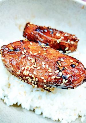 Hình của món Cá song kho mật.