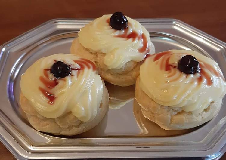 Zeppole