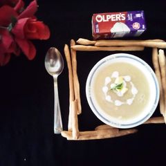A picture of Potato cream soup.