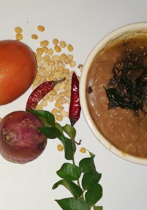 रेड चटणी साऊथ इंडियन (red chutney recipe in marathi) रेसिपी चे मुख्य फोटो 