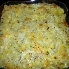 A picture of Mac and Cheese bake.