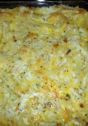 A picture of Mac and Cheese bake.