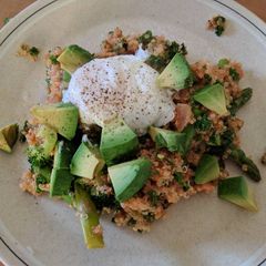 A picture of Quinoa vegetable cheesey eggy deliciousness.
