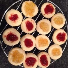 A picture of Thumb print jam cookies.