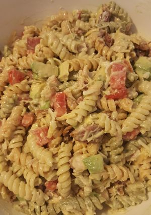 A picture of Chicken-Bacon-Ranch Pasta Salad.