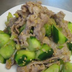 A picture of Pork with Salt Sauce and Cucumber.