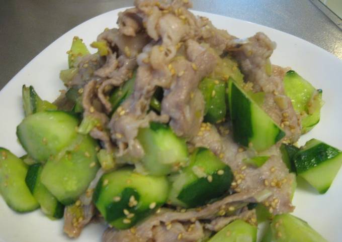 Simple Way to Prepare Award-winning Pork with Salt Sauce and Cucumber