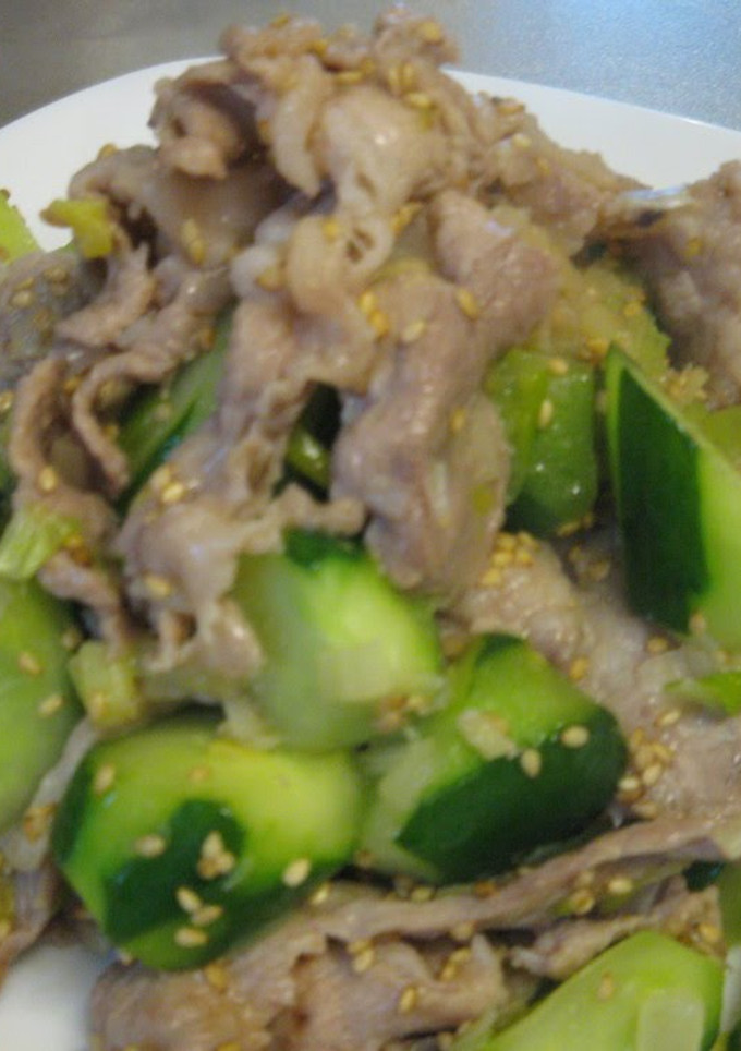 A picture of Pork with Salt Sauce and Cucumber.