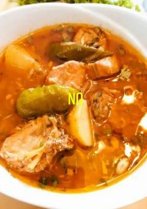 A picture of Chicken Aloo Salan.