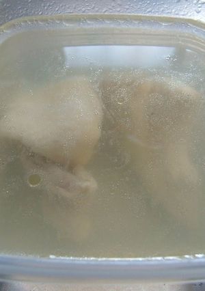 A picture of Moist Boiled Chicken.