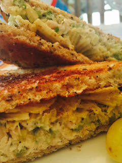 A picture of Crunchy Tuna Sandwich.