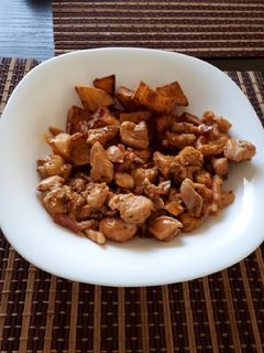 Brassói aprópecsenye csirkecombfiléből recept fotója