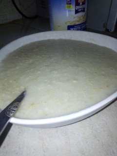 A picture of Quaker oat.